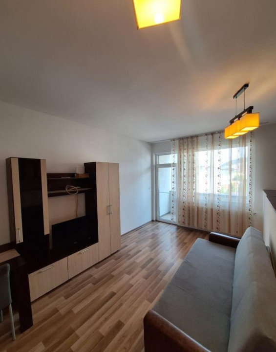 Apartament De Închiriat | 2 Camere + Parcare | Subcetate