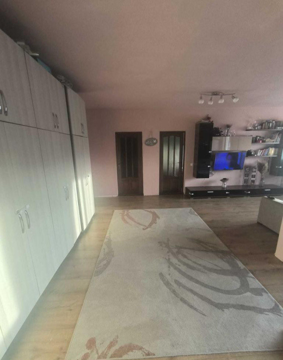 Apartament 3 camere 71 mp | Zona Florilor | Parcare