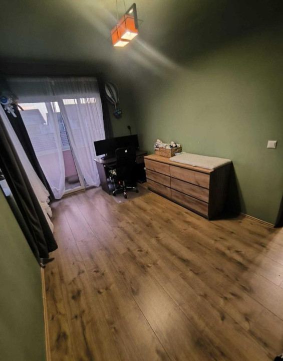 Apartament 3 camere 71 mp | Zona Florilor | Parcare