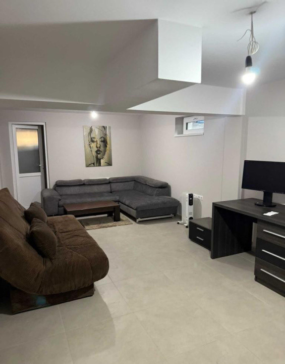 | Imobil 3 camere 52mp | Parcare | Zona Teilor |