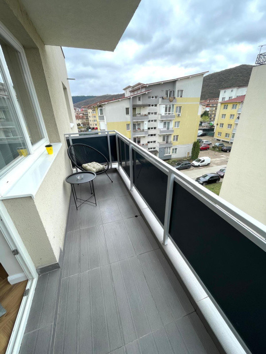Apartament modern l 3 camere l 2 bai l la cheie l parcare l Cetatii