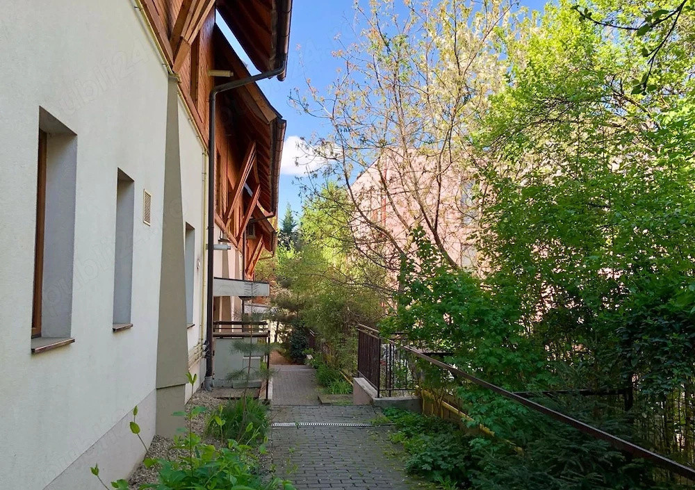 Apartament în Vilă | 3 Camere | 80 mp | Parcare în Curte | A. Mureșanu