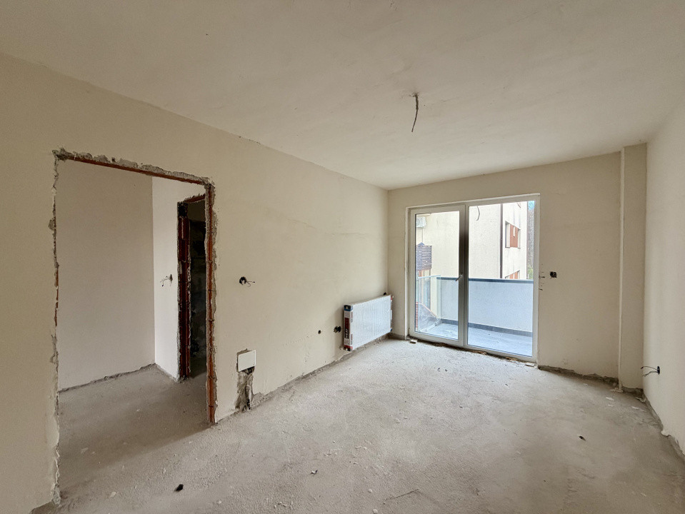 Ap 3 cam TIP PENTHOUSE | 61mp + 21mp terasa | Str. SUB CETATE 