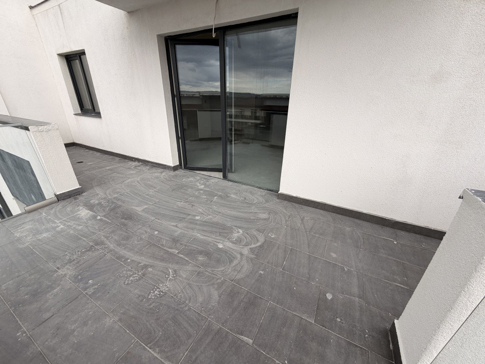 Ap 3 cam TIP PENTHOUSE | 61mp + 21mp terasa | Str. SUB CETATE 