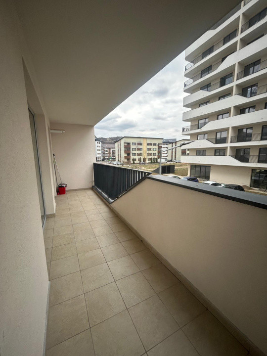 Apartament 3 camere l bloc nou l parcare l Eroilor 