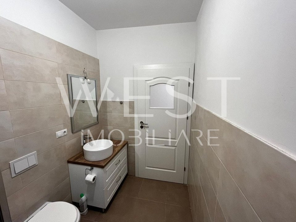 Casa de lux P+E, 300mp! Teren 600mp! Garaj! Zona Aerodromul Dezmir!
