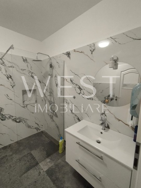 Casa de lux P+E, 300mp! Teren 600mp! Garaj! Zona Aerodromul Dezmir!