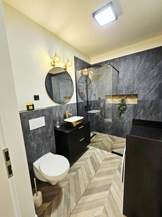 Apartament modern l 2 camere l la cheie l parcare l Eroilor 