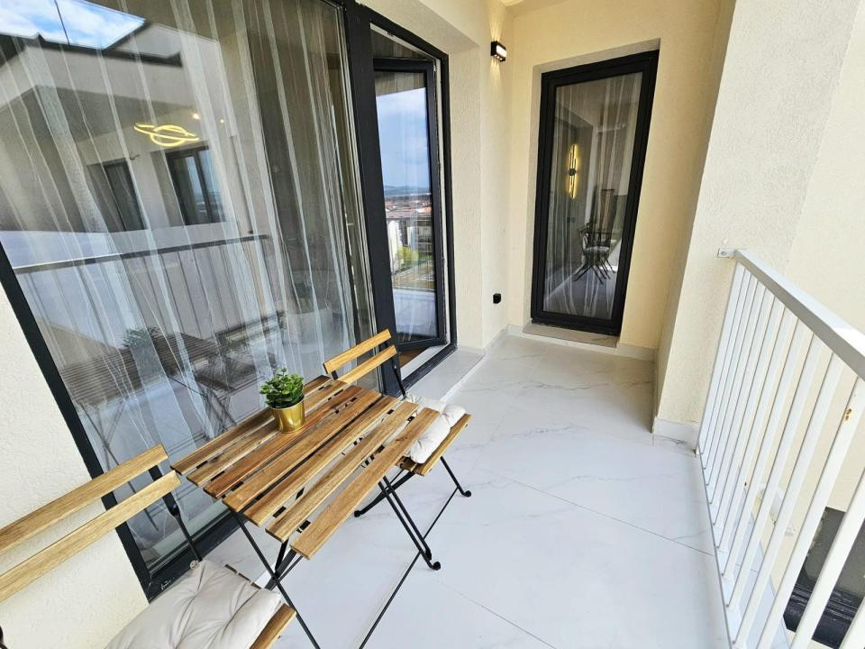 Apartament modern l 2 camere l la cheie l parcare l Eroilor 