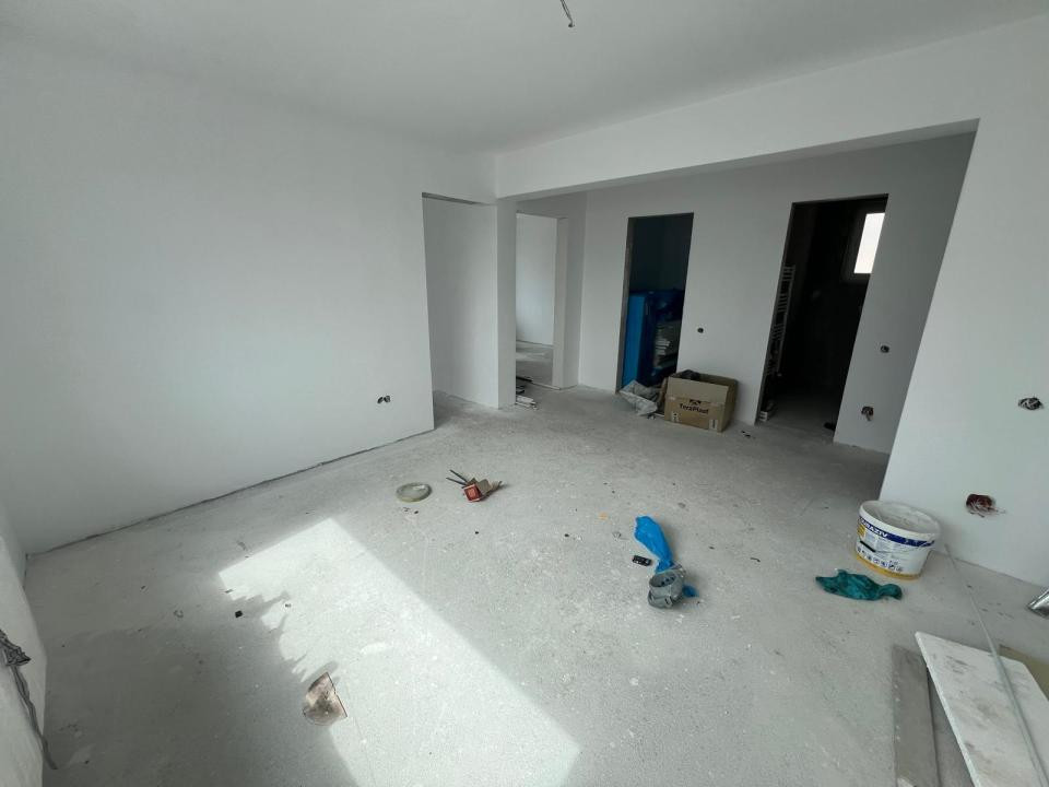 Apartament 3 camere+ 70mp Terasa str. Eroilor-Spartan Floresti