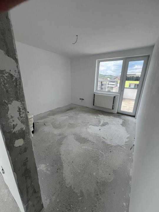 Apartament 3 camere+ 70mp Terasa str. Eroilor-Spartan Floresti