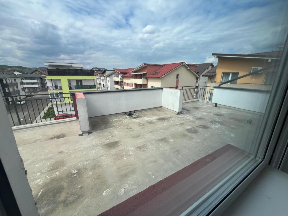 Apartament 3 camere+ 70mp Terasa str. Eroilor-Spartan Floresti