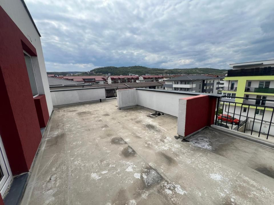 Apartament 3 camere+ 70mp Terasa str. Eroilor-Spartan Floresti