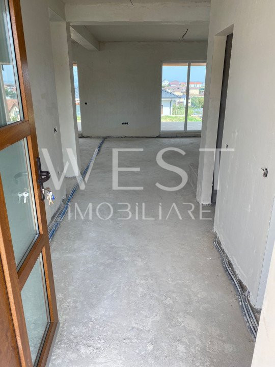 Casa individuala P+E, 120mp! Teren 468mp! Semifinisata! Loc. Dezmir!