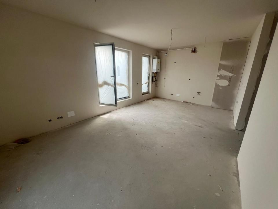 | Apartament 1 Camere 44 Mp | Floresti  | Zona Tineretului | Parcare |