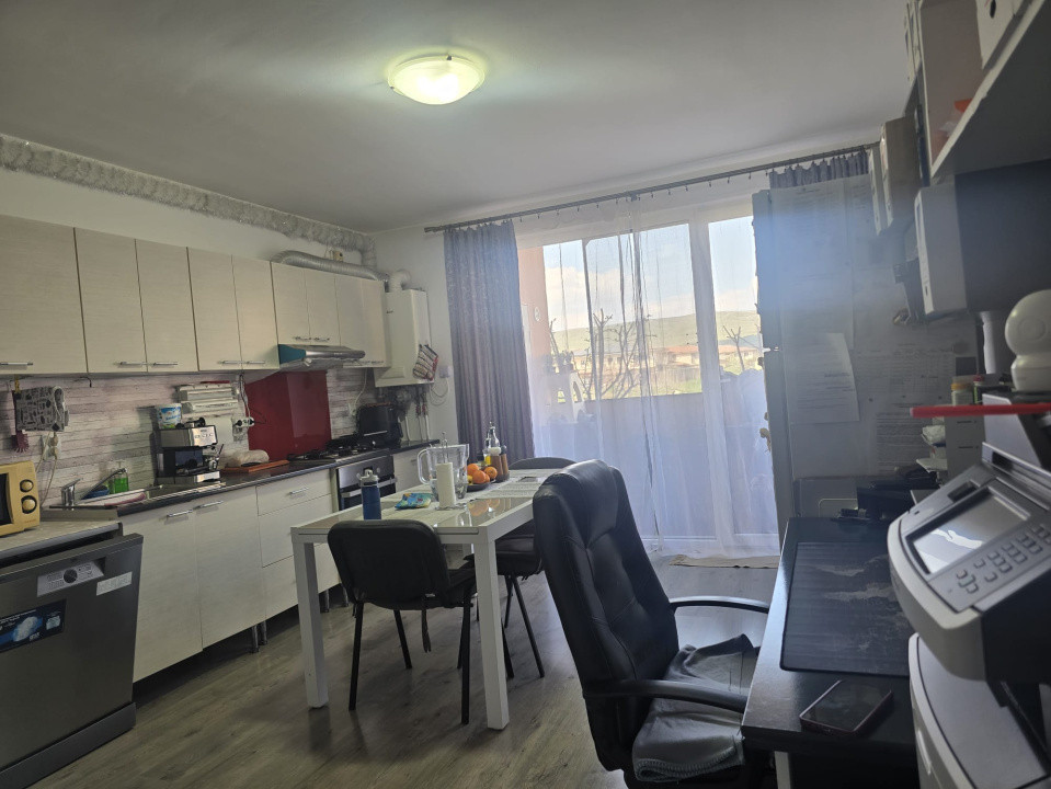 Apartament 2 camere l Mobilat, utilat l gradina l parcare l Porii