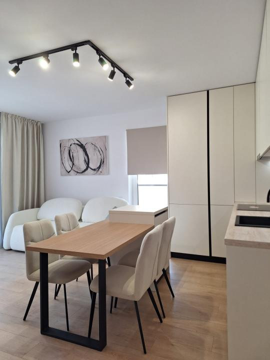Apartament modern l la cheie l 3 camere l parcare l bloc nou l Eroilor