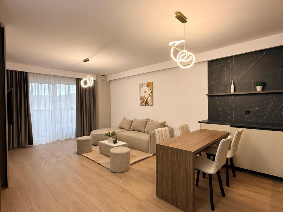 Apartament modern l 2 camere l la cheie l parcare l terasa l Eroilor
