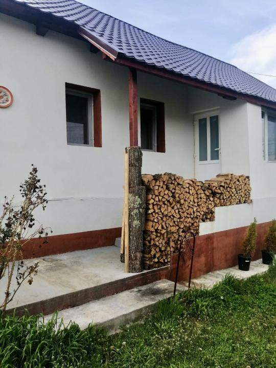 Casa RENOVATA INTEGRAL | CENTRUL SATULUI | 95mp UTIL | 900mp TEREN