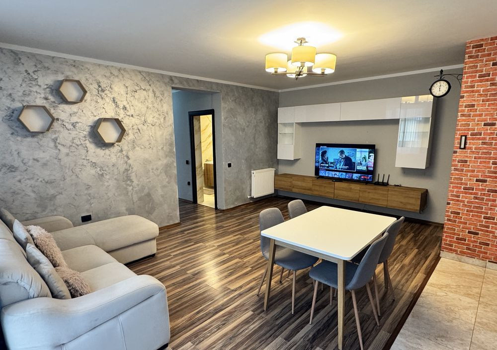 Apartament 3 Camere | 65 mp + Balcon 10 mp | Zona Eroilor | Parcare 