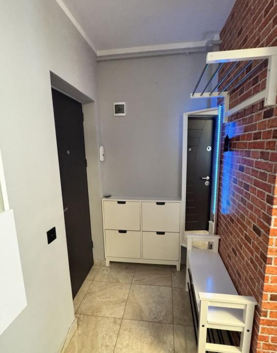 Apartament 3 Camere | 65 mp + Balcon 10 mp | Zona Eroilor | Parcare 