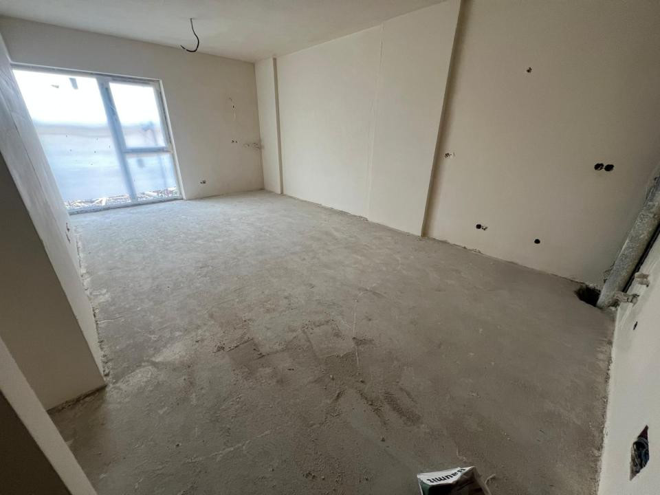 | Apartament 2 Camere 43 Mp | Floresti  | Zona Tineretului | Parcare |