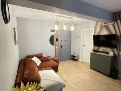 Apartament modern l 3 camere l parcare l bloc nou l Frunzisului