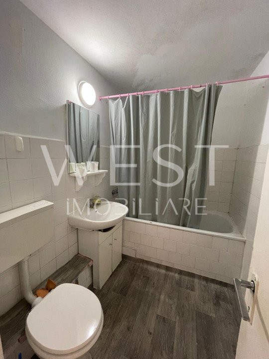 Apartament cu 3 cam/71mp ! 2 bai ! DECOMANDAT ! Cart. Intre Lacuri !