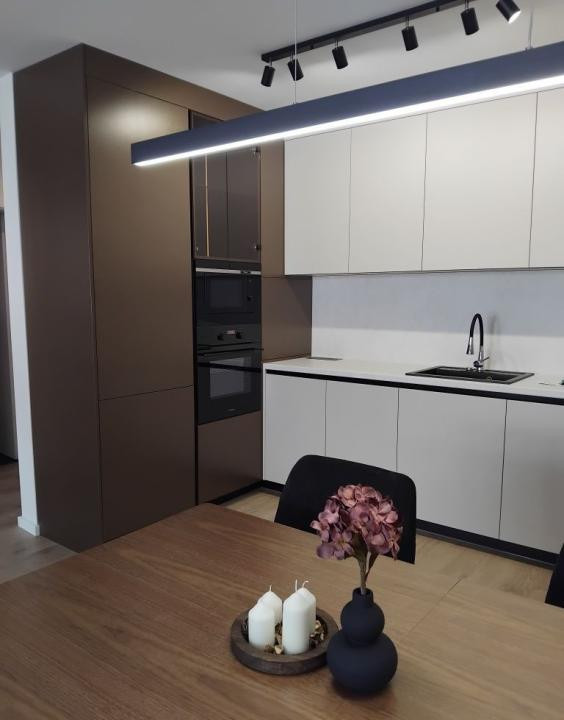 Apartament 2 Camere | Str. Eroilor Florești | Parcare Garaj 