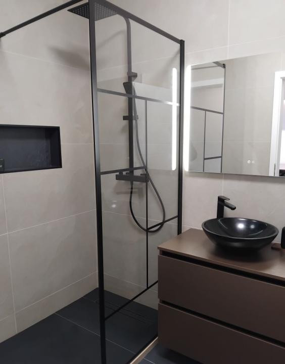 Apartament 2 Camere | Str. Eroilor Florești | Parcare Garaj 