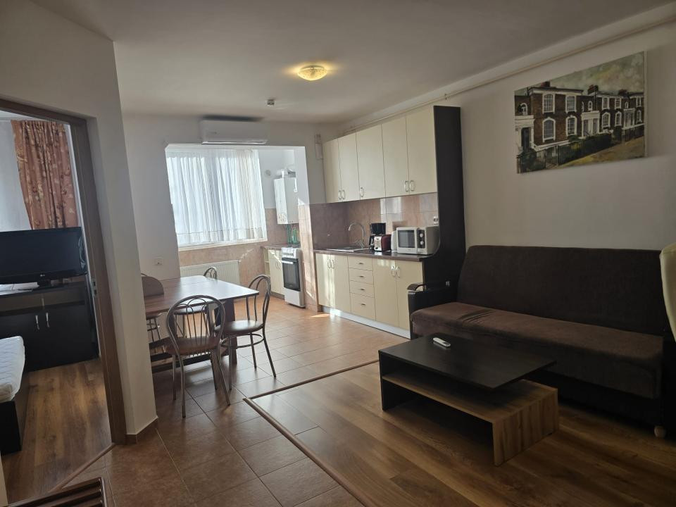 Ap.2 camere mobilat, utilat l Su 39.1 mp l Parcare l Florilor Floresti