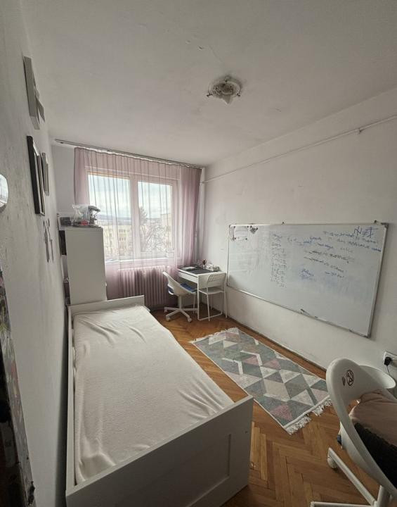 Vand apartament cu 3 camere Grigorescu