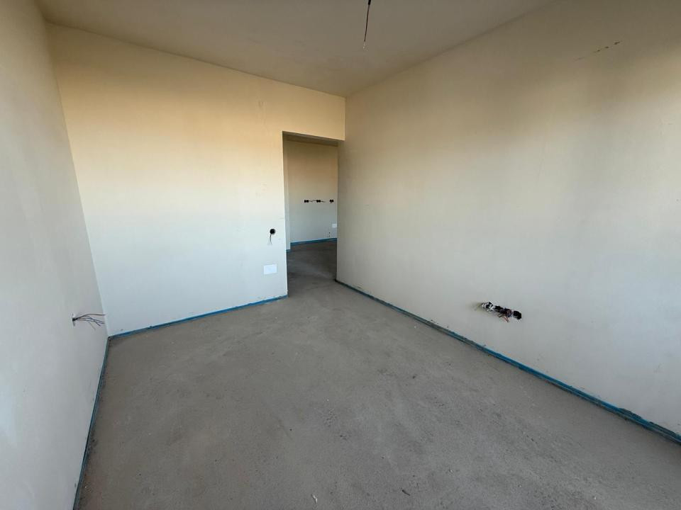 Apartament 2 camere l bloc nou l etaj intermediar l parcare l Eroilor 