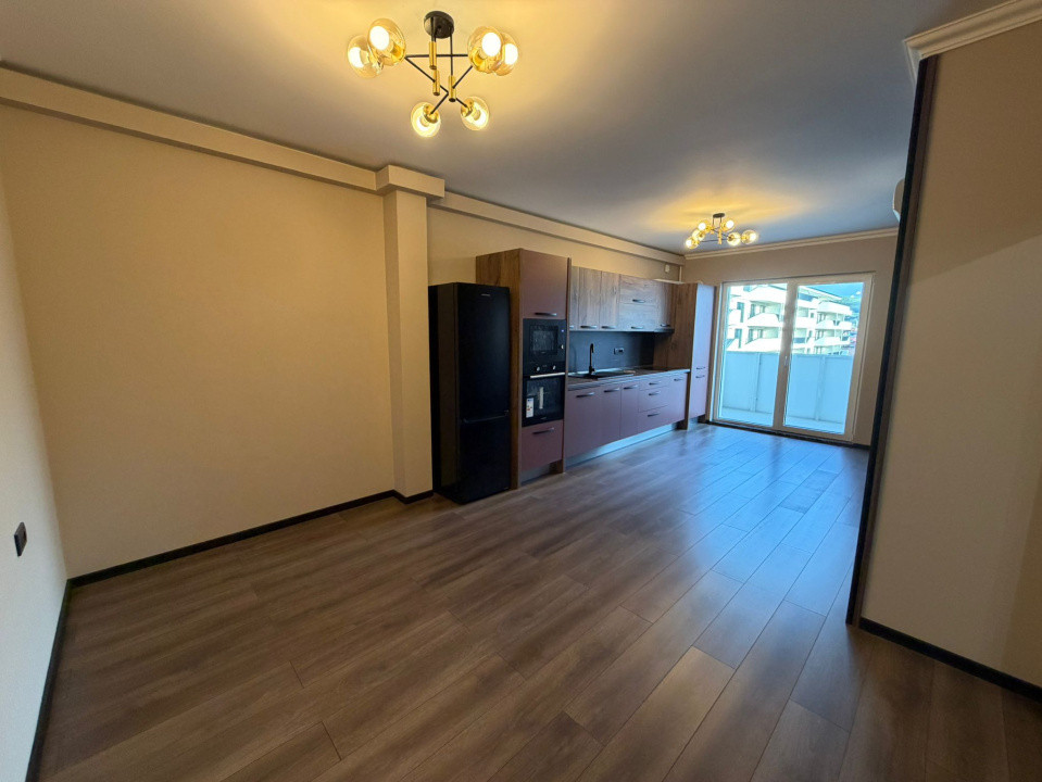 Apartament modern l 3 camere l la cheie l parcare l bloc nou l Eroilor