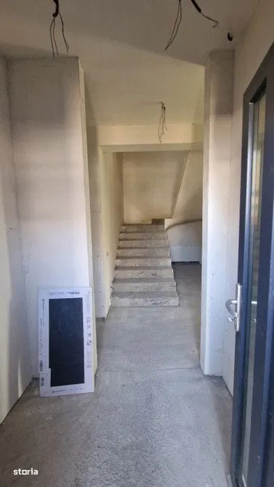 Casa individuala 142mp, terasa, parcare, teren de 350mp, Jucu de MIjloc!