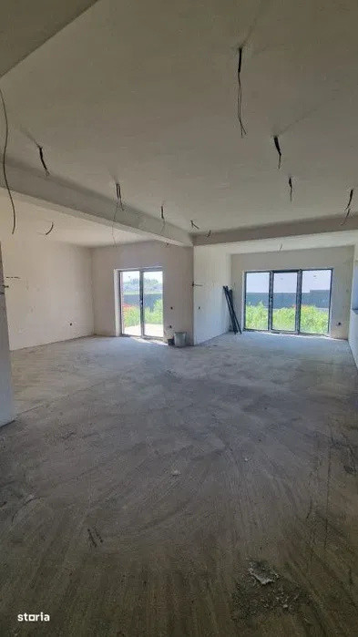 Casa individuala 142mp, terasa, parcare, teren de 350mp, Jucu de MIjloc!