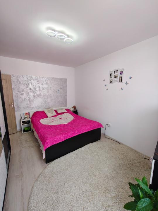 Apartament 3 camere  , 54 MP, Porii.