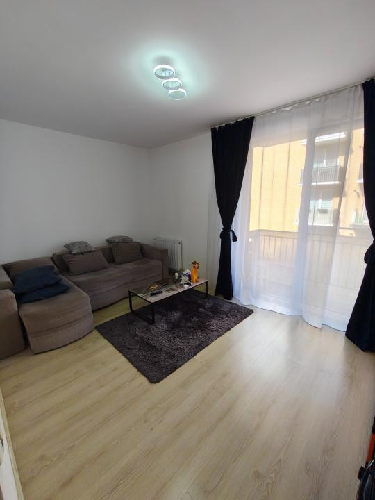 Apartament 3 camere  , 54 MP, Porii.