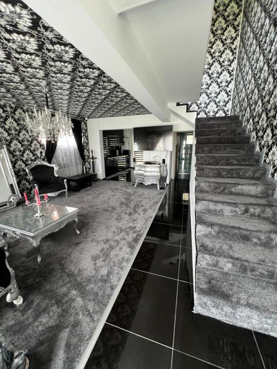 | Casa Tip Duplex | Zona Teilor Floresti | Parcare | Gradina |