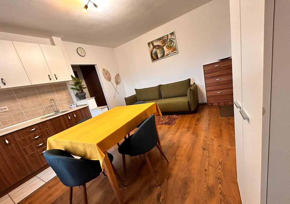 Apartament 3 camere | 2 balcoane | 50 mp | Floresti | Locatie excelenta |