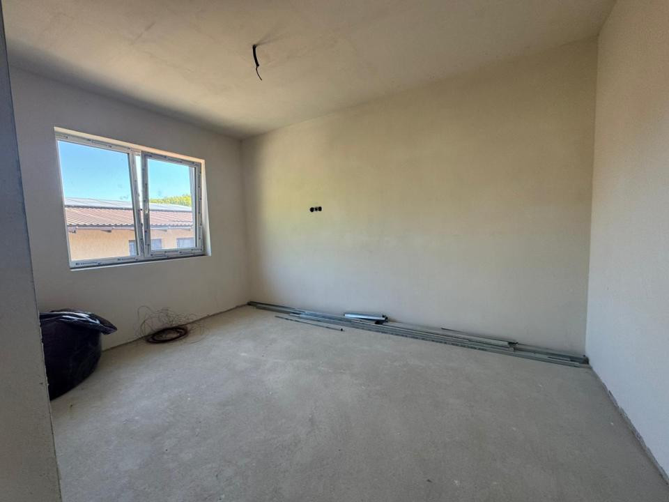 Unitate Duplex | PARC PRIVAT | Zona Tauti
