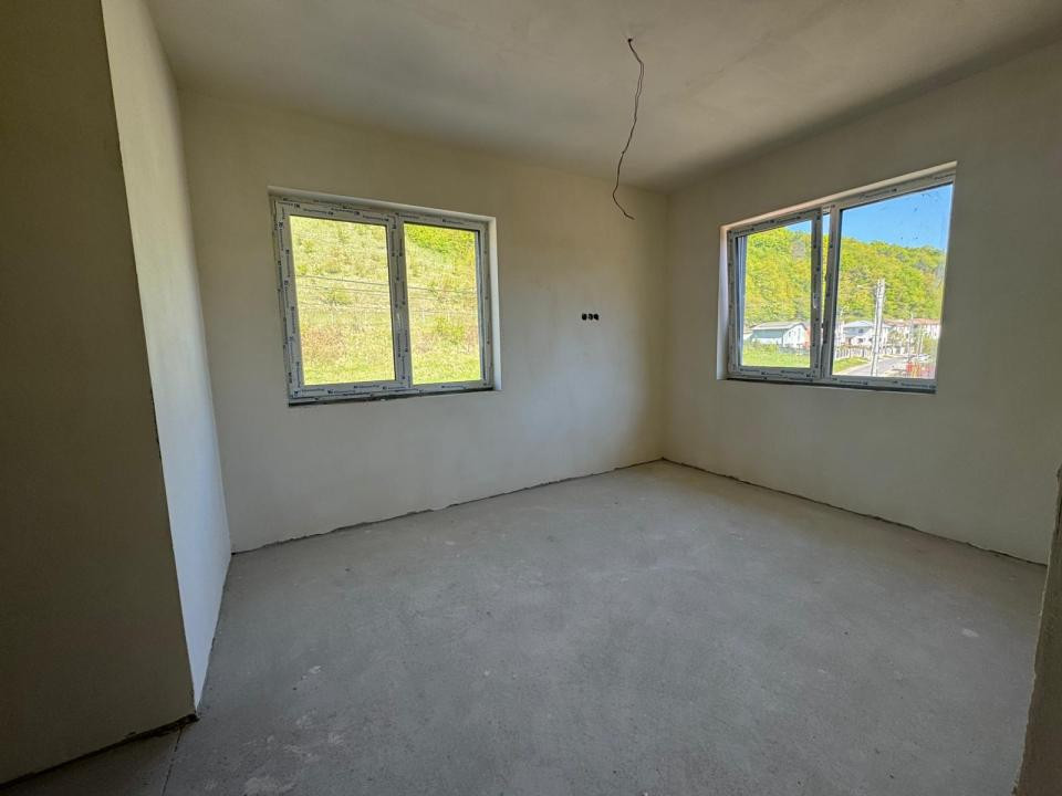 Unitate Duplex | PARC PRIVAT | Zona Tauti