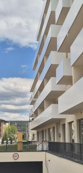 | Apartamente noi FINISATE | Zona Eroilor Floresti |