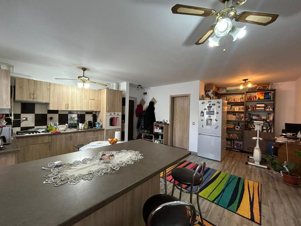 Apartament 3 camere mobilat, utilat l Su 58.28 mp, parcare l zona KIK 