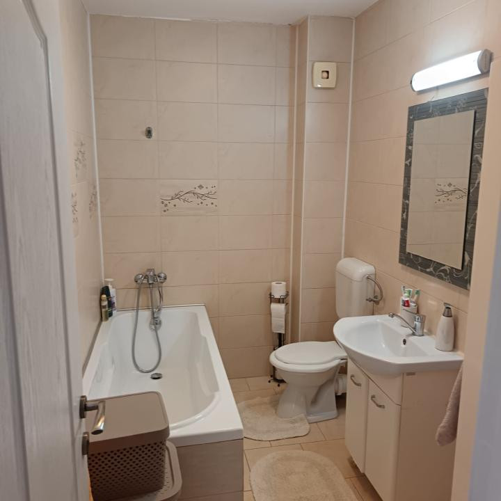 Apartament 3 camere mobilat utilat l Su 53 mp l parcare l Sesul de Sus