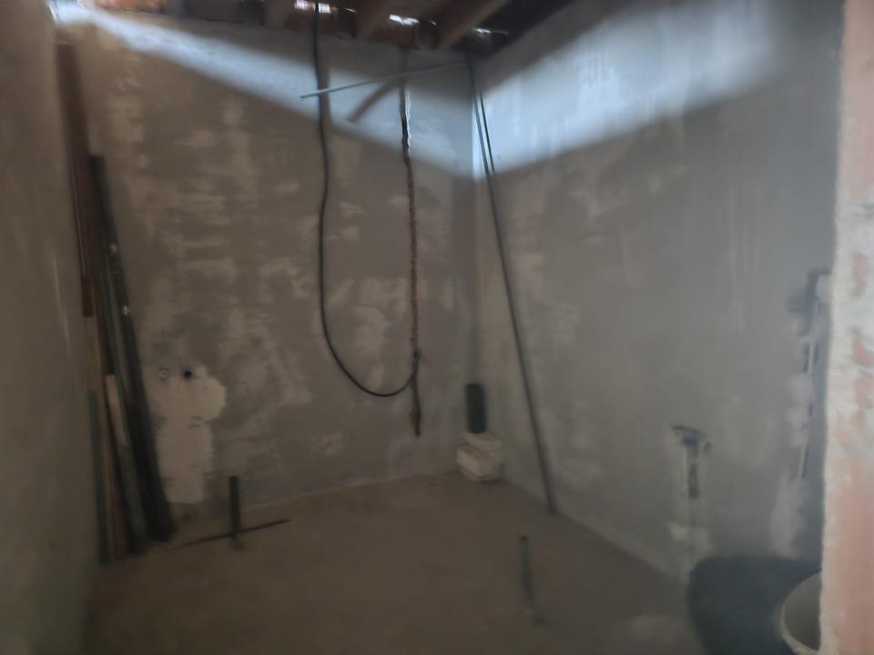 Apartament 6 camere l Su 165 mp l Semifinisat l Parcare l Stejarului