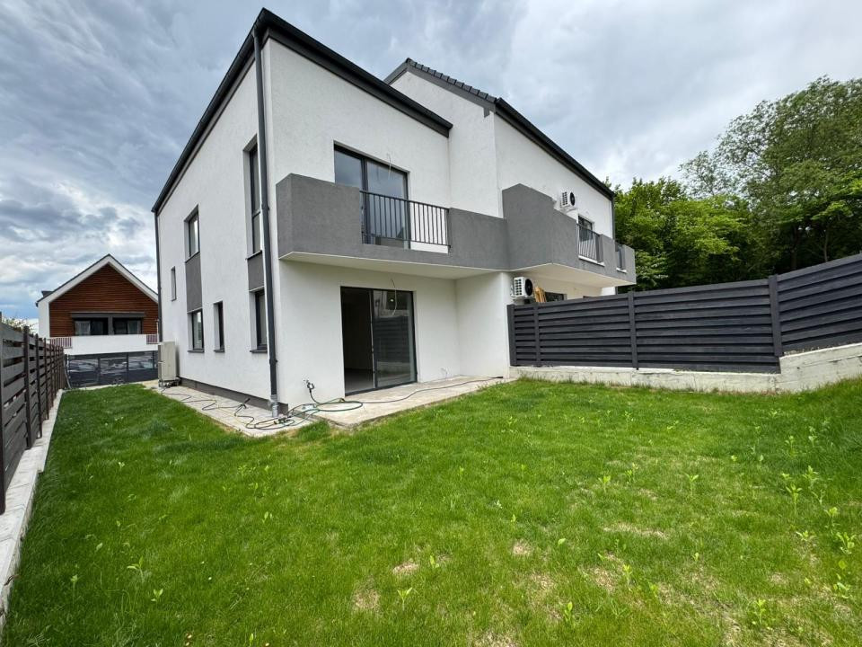 Casa tip duplex | Semifinisat | Zona Campului