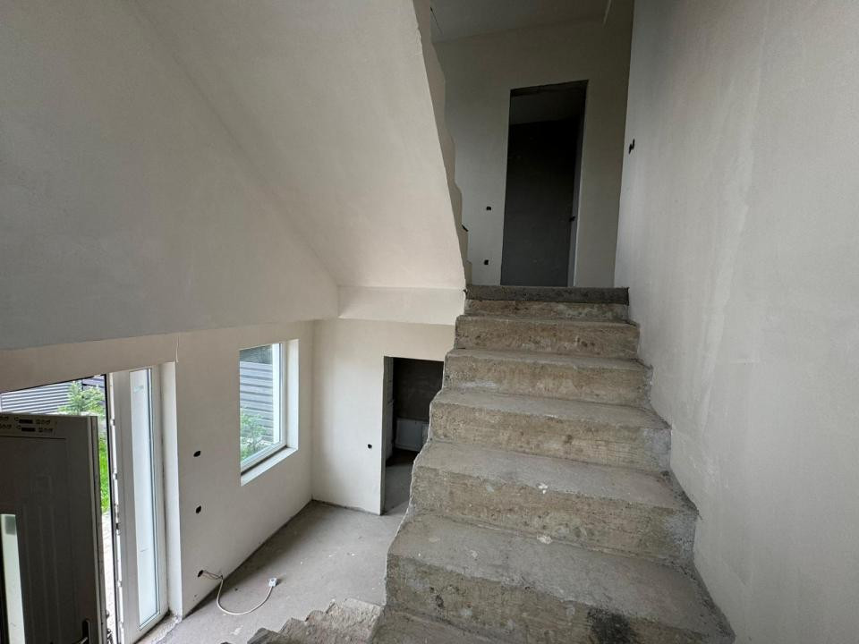 Casa tip duplex | Semifinisat | Zona Campului