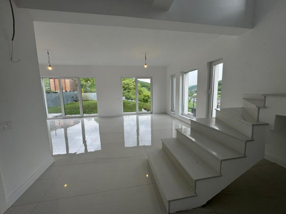Casa individuala | ULTRAFINISATA | Zona Vivo