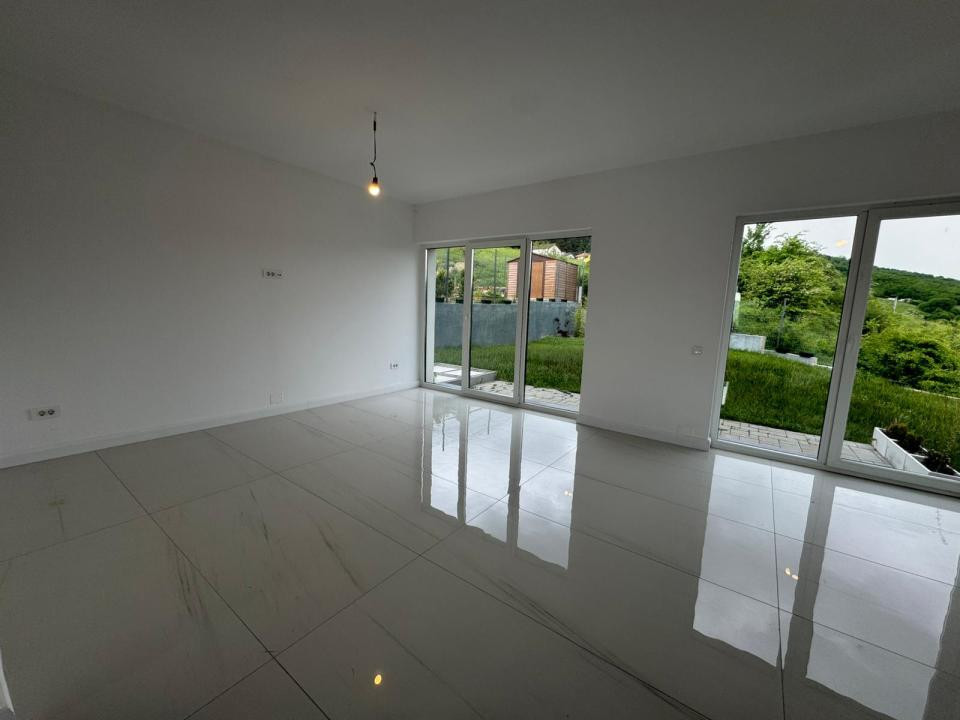 Casa individuala | ULTRAFINISATA | Zona Vivo